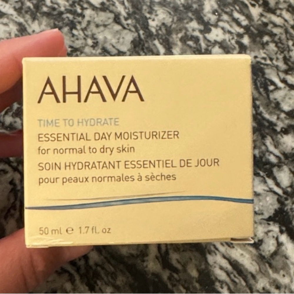 AHAVA Essential Day Moisturizer for normal to dry skin.  NIB sealed Box - Picture 5 of 6